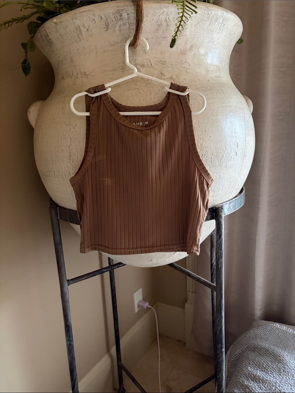 SHEIN Chocolate Brown Ribbed Crop Tank
